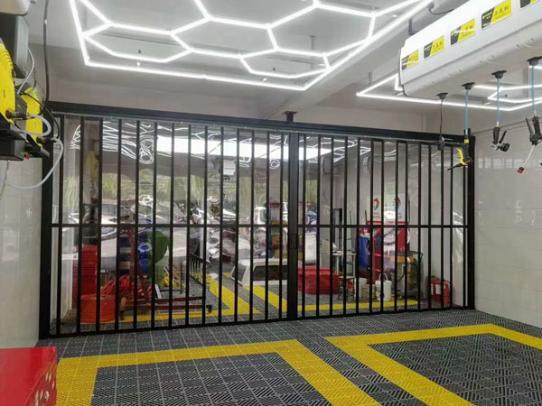 洗車行透明折疊門安裝效果